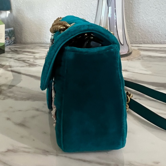 Gucci Marmont Teal Velvet Embellished Bag deer chain limited edition Reindeer - Picture 4 of 13